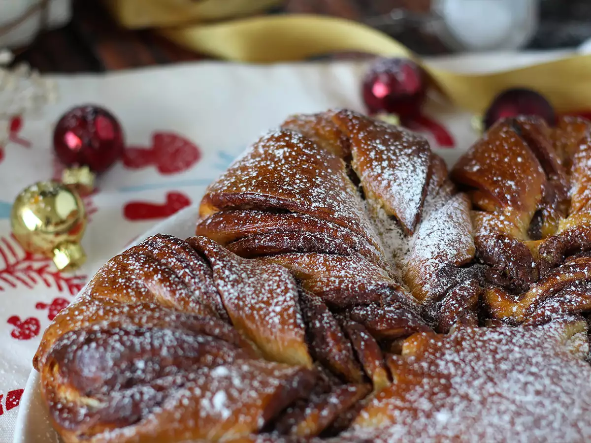 Schneeflocken-Brioche mit Schoko-Haselnuss-Aufstrich - foto 4