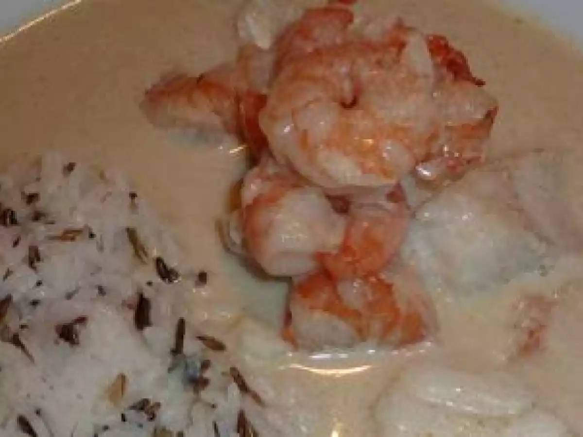 Schnelles grünes Fischcurry