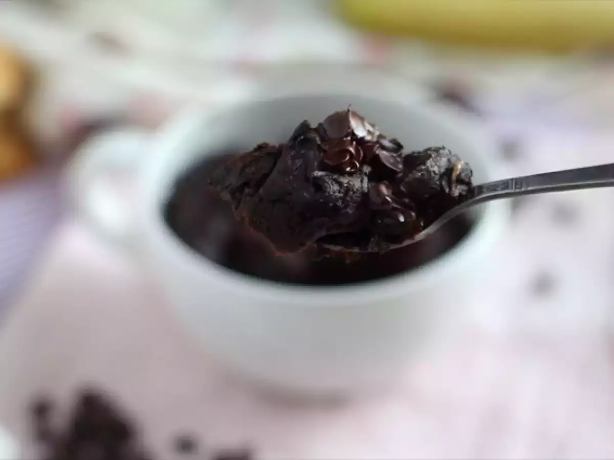 Schoko-Erdnussbutter-Tassenkuchen aus der Mikrowelle in 1 Minute - foto 3