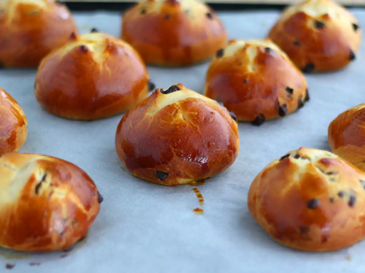 Schokoladen-Brioche-Brötchen