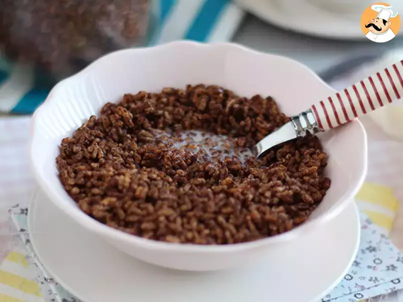 Schokoladen-Puffreis-Cerealien. Kokosnuss Pops, foto 2