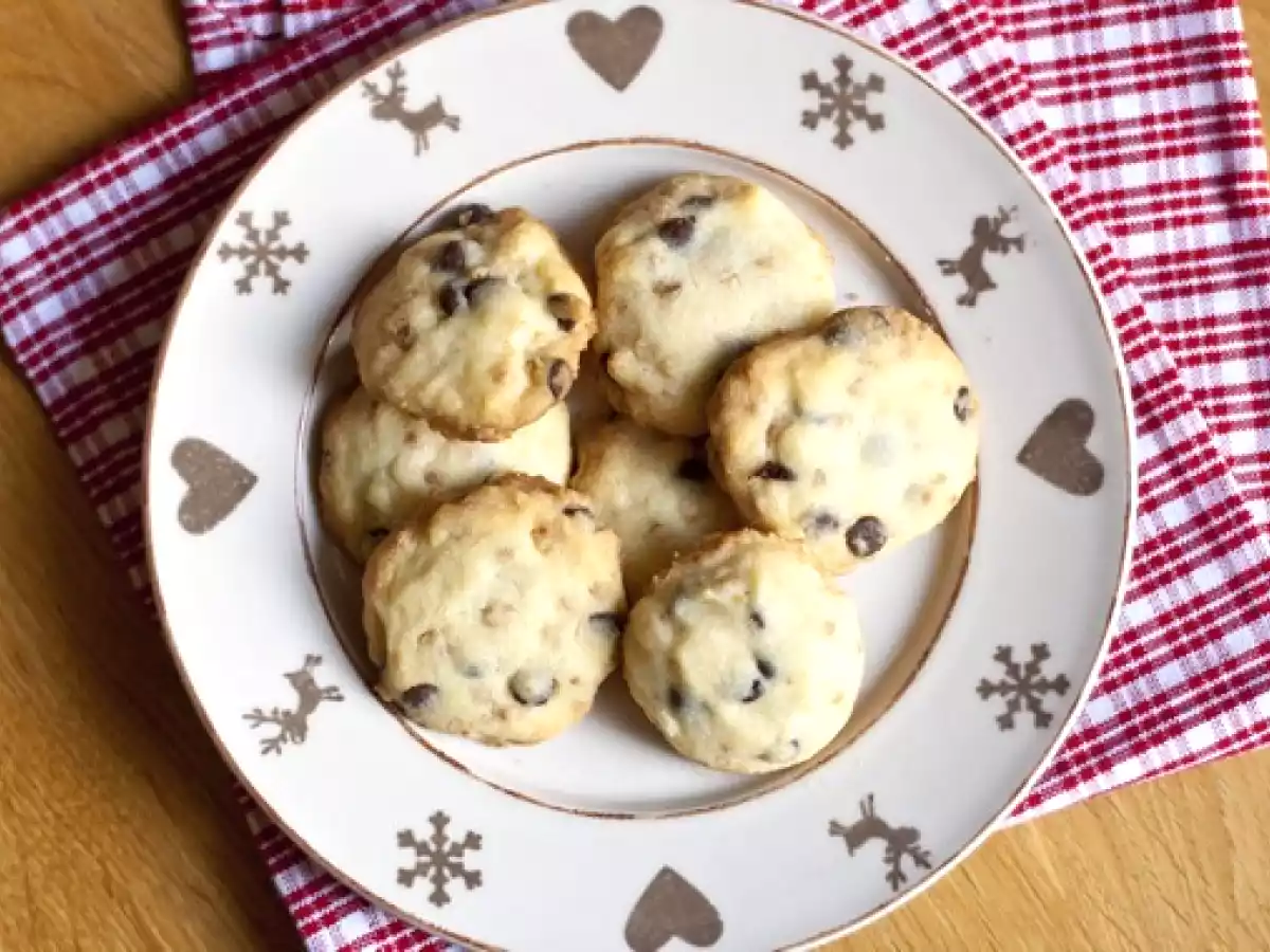 Schokoladen und Haselnusskrokant Shortbread Kekse