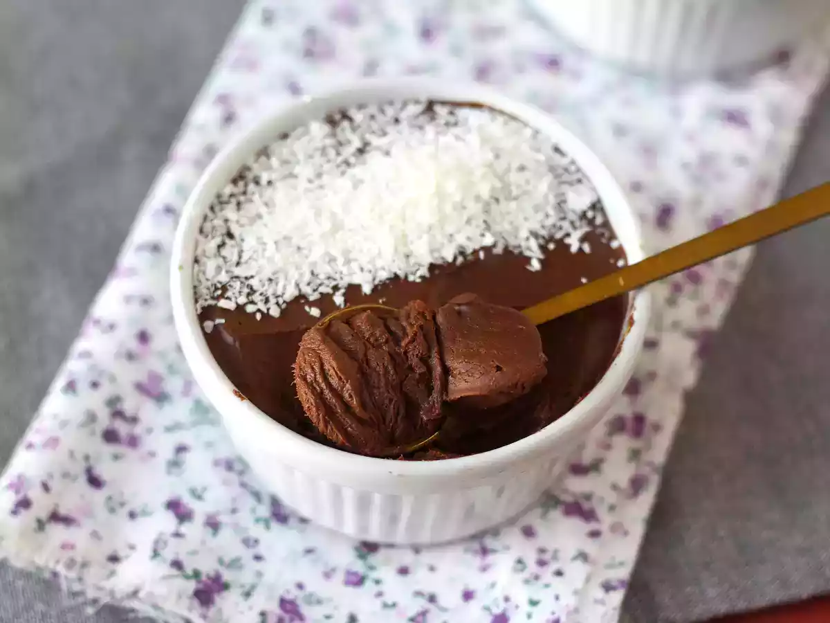 Schokoladendessert mit nur 2 Zutaten! - foto 3