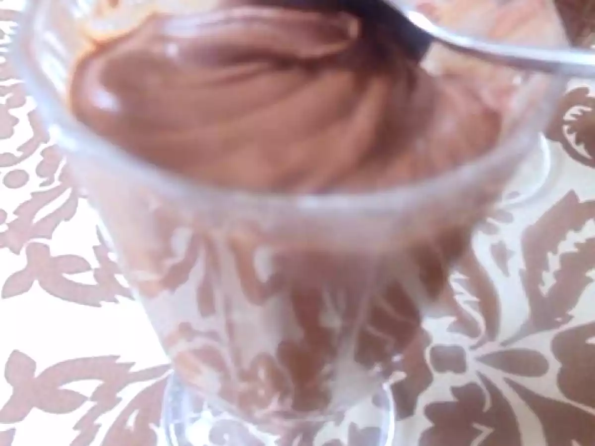 SCHOKOLADENMOUSSE IN 5 MINUTEN MIT NUR 2 ZUTATEN