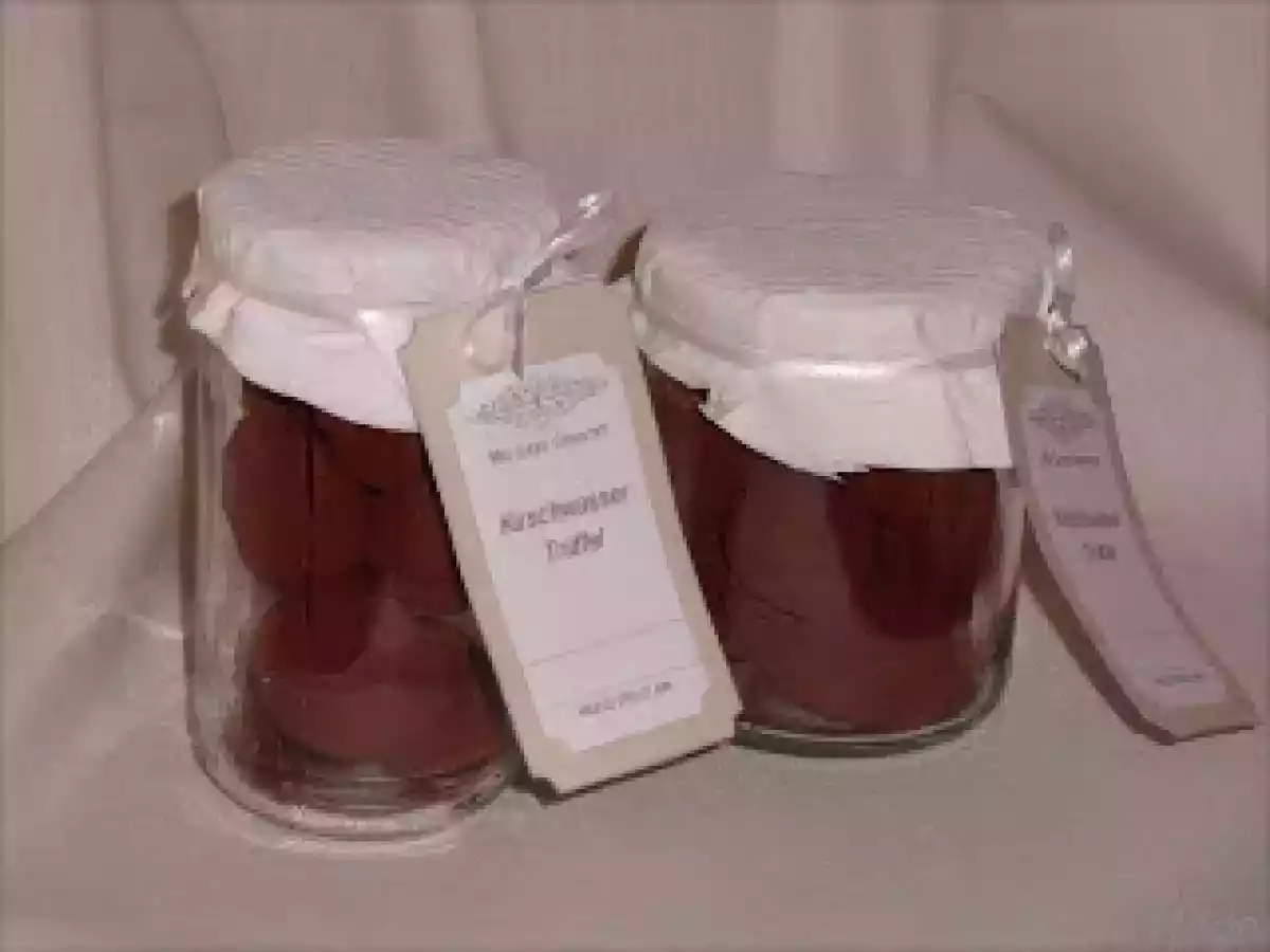 Schokoladentrüffel mit Kirschwasser