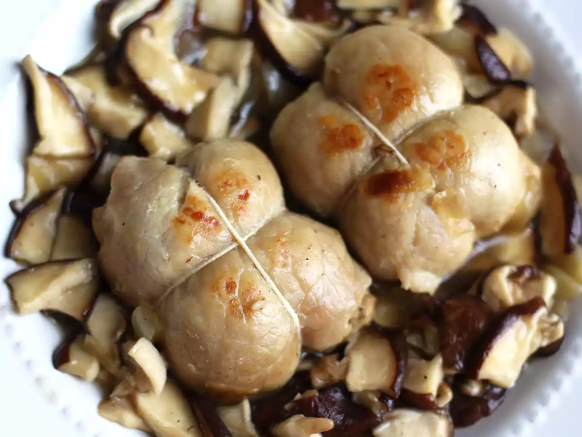 Schweinekoteletts mit einer Pilzsauce - foto 3