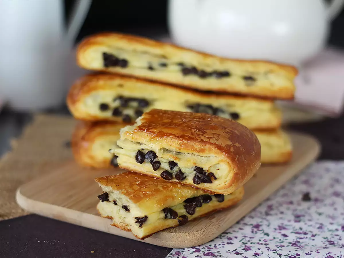 Schweizer Brioches mit Vanillecreme und Schokolade - foto 3