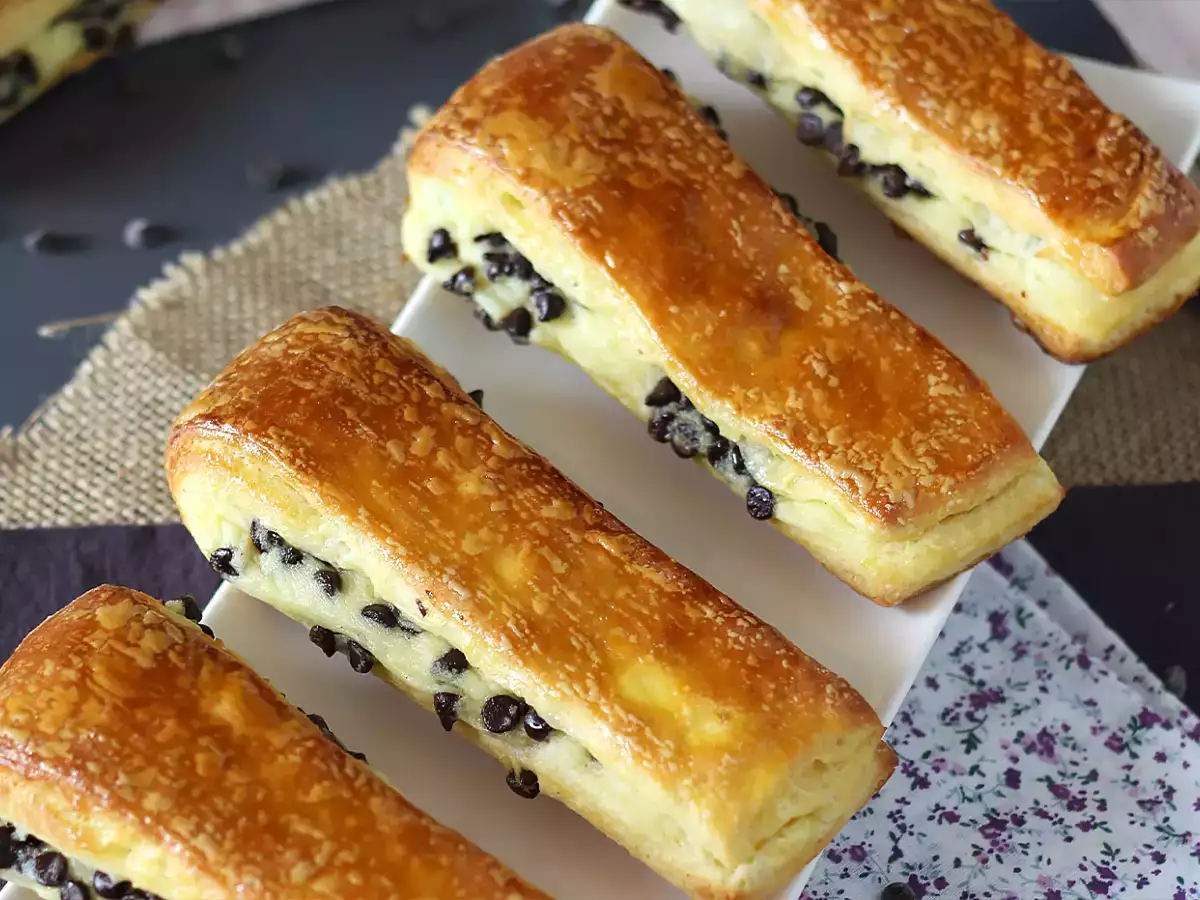 Schweizer Brioches mit Vanillecreme und Schokolade - foto 6