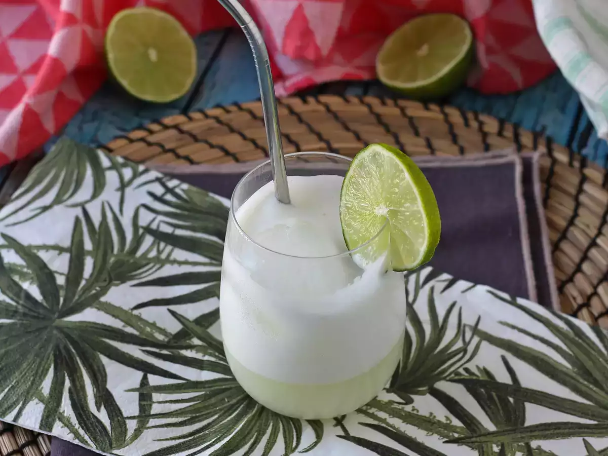 Schweizer Limettenlimonade mit Kondensmilch - foto 3