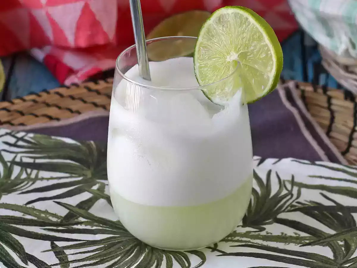 Schweizer Limonade mit Kondensmilch - foto 2