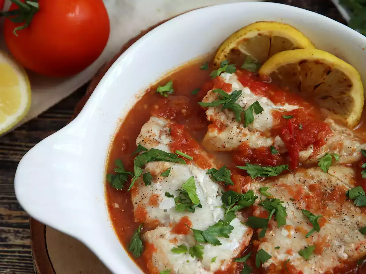 Seelachs mit Tomaten und Zitrone – gesundes, einfaches Rezept - foto 2
