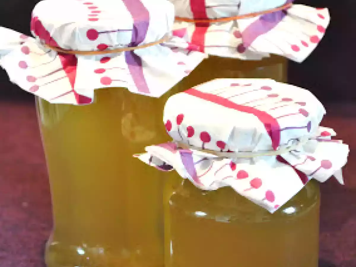 Selbstgemachte Gemüsebrühe