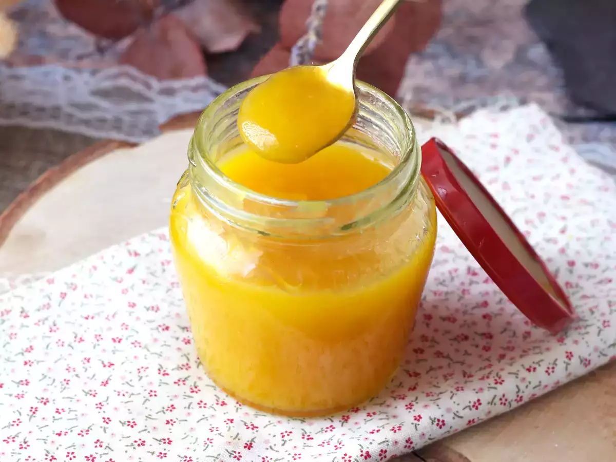 Selbstgemachte Mango-Marmelade mit nur 3 Zutaten!