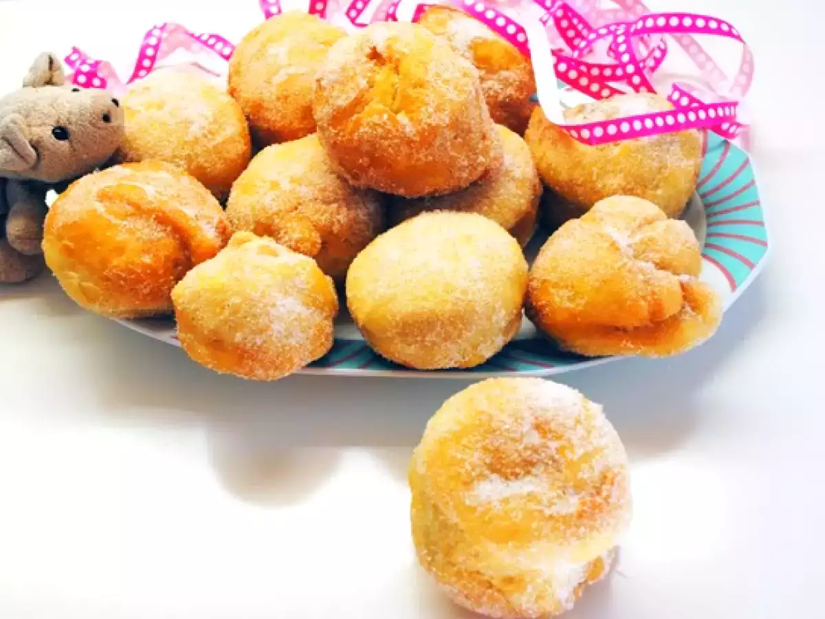 Silvesterkrapfen mit Apfelmus