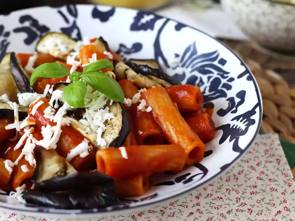 Sizilianische Nudeln mit Auberginen, die leichte und einfache Version - Pasta alla Norma - foto 2