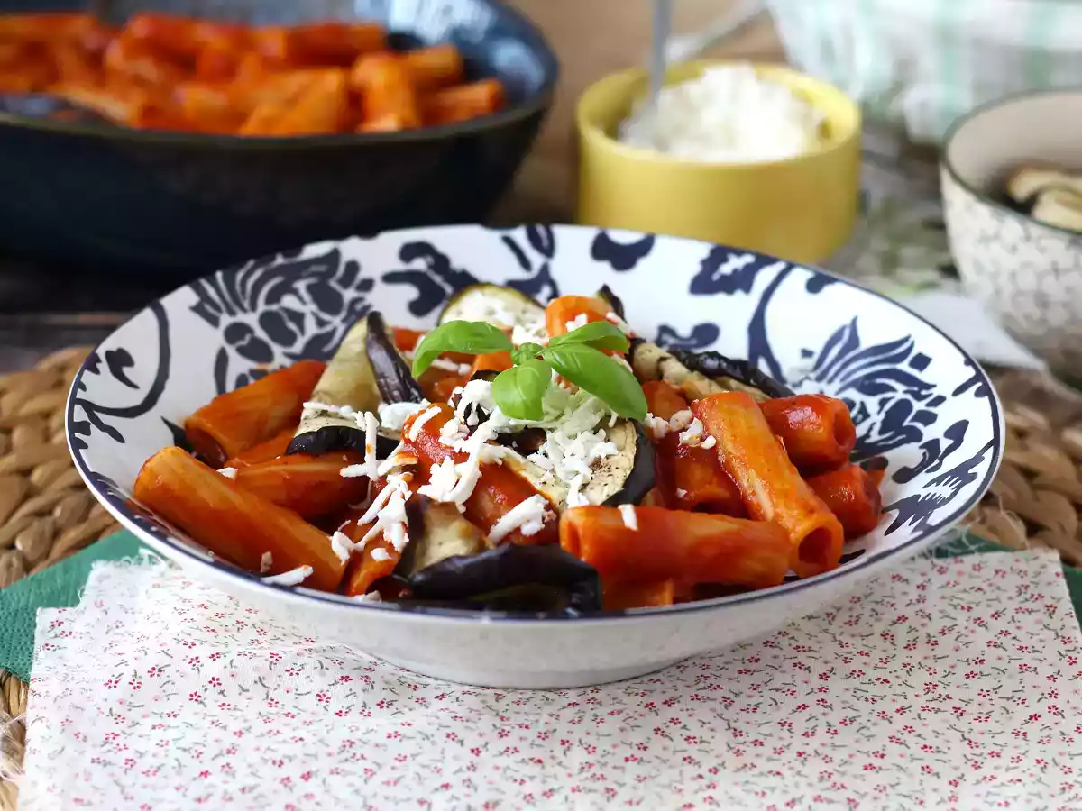 Sizilianische Nudeln mit Auberginen, die leichte und einfache Version - Pasta alla Norma - foto 6