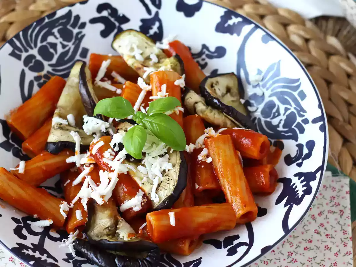 Sizilianische Nudeln mit Auberginen, die leichte und einfache Version - Pasta alla Norma - foto 7