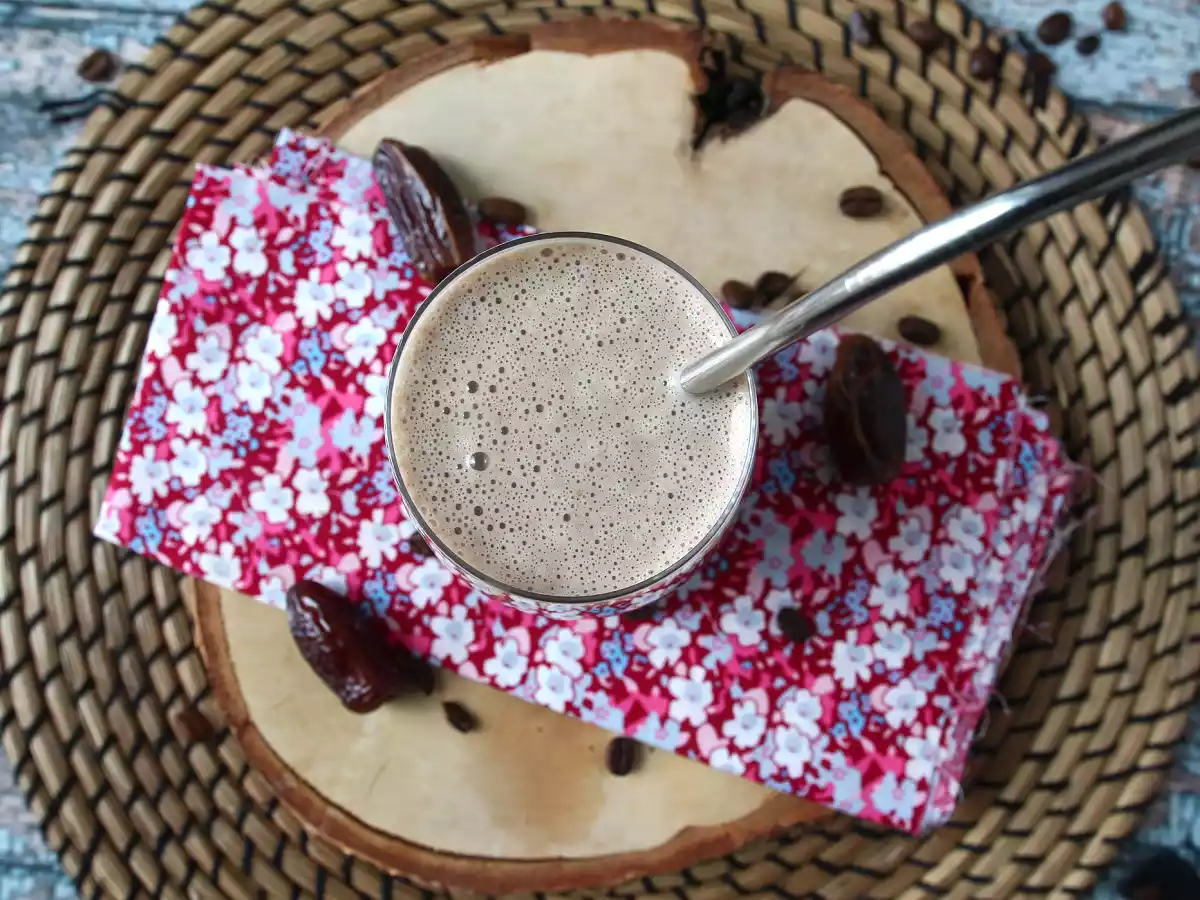 Smoothie mit Kaffee und Datteln, der wach macht! - foto 5