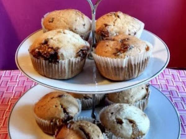 Snickers Muffins