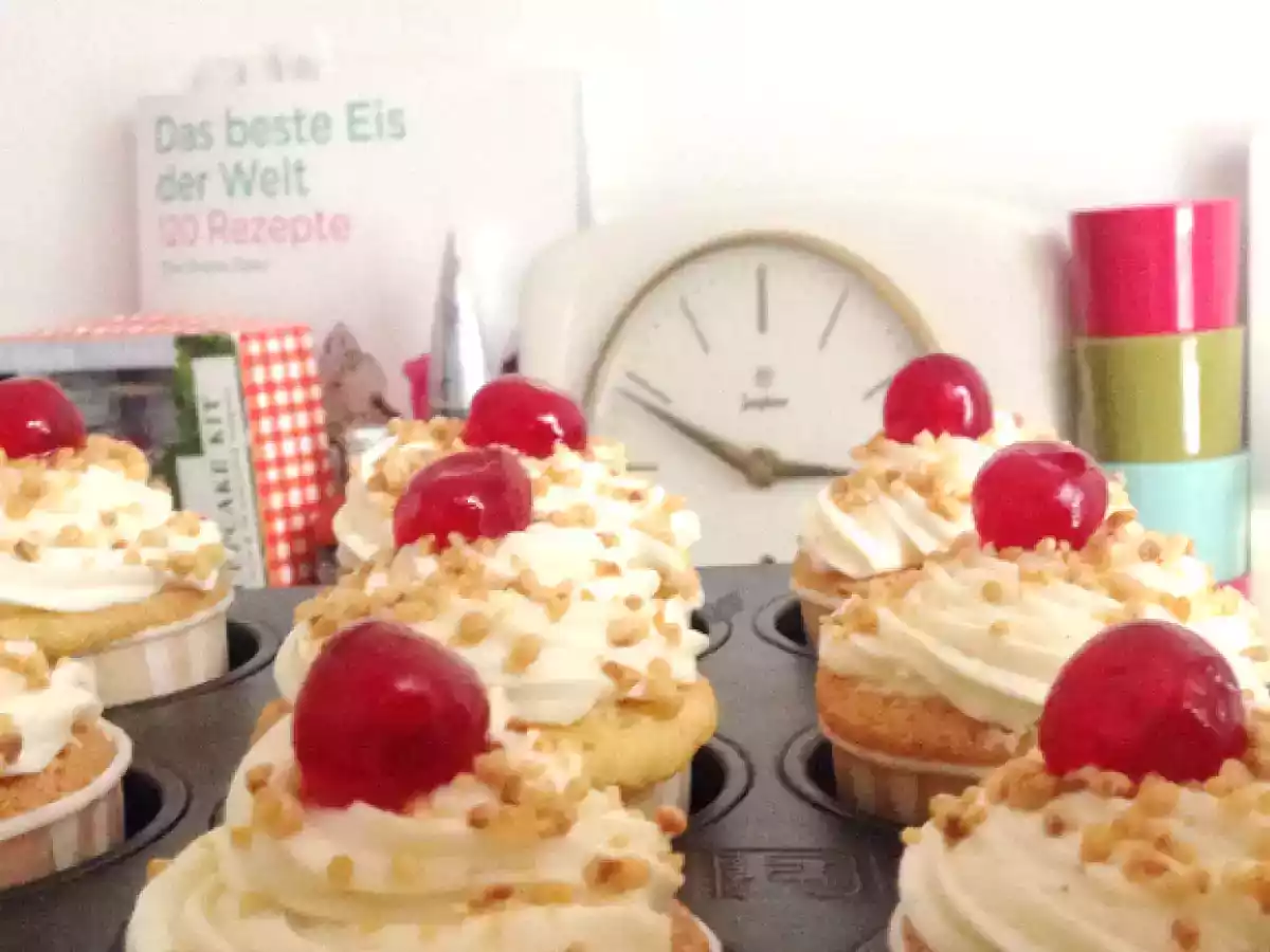 Sonntagssüß: frankfurter kranz cupcakes von der gastprinzessin annaluise