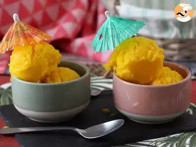 Sorbet mit grüner Zitrone und Mango, aus nur 3 Zutaten und bereit in 5 Minuten!