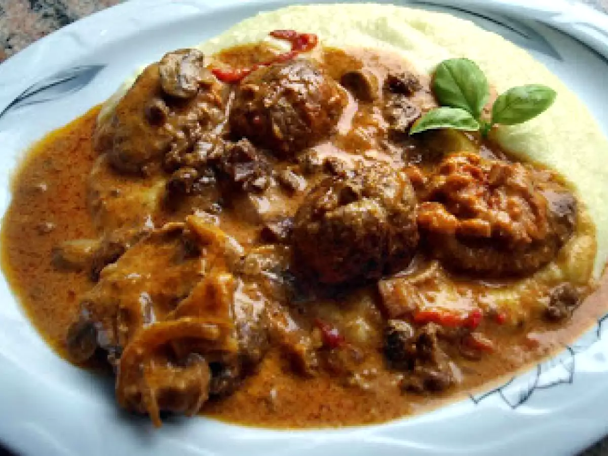 Soufflierter Auflauf mit Bergkäsepüree