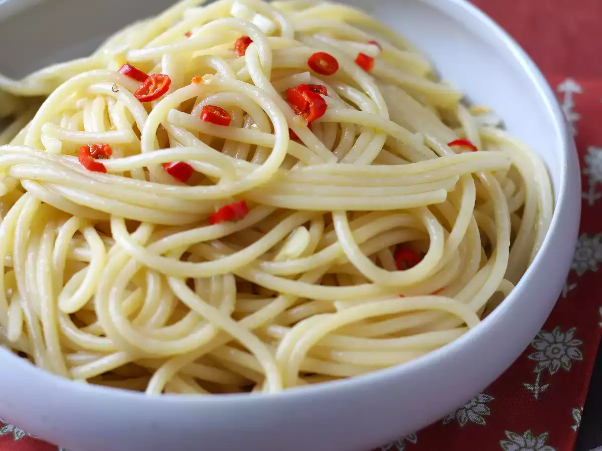 Spaghetti aglio, olio e peperoncino: das italienische Last-Minute-Gericht - foto 5