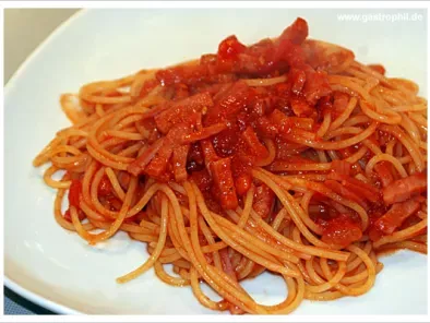 Spaghetti bzw. Pasta in Chorizo-Tomaten-Sugo ? Italien und Spanien machen gemeinsame Sache