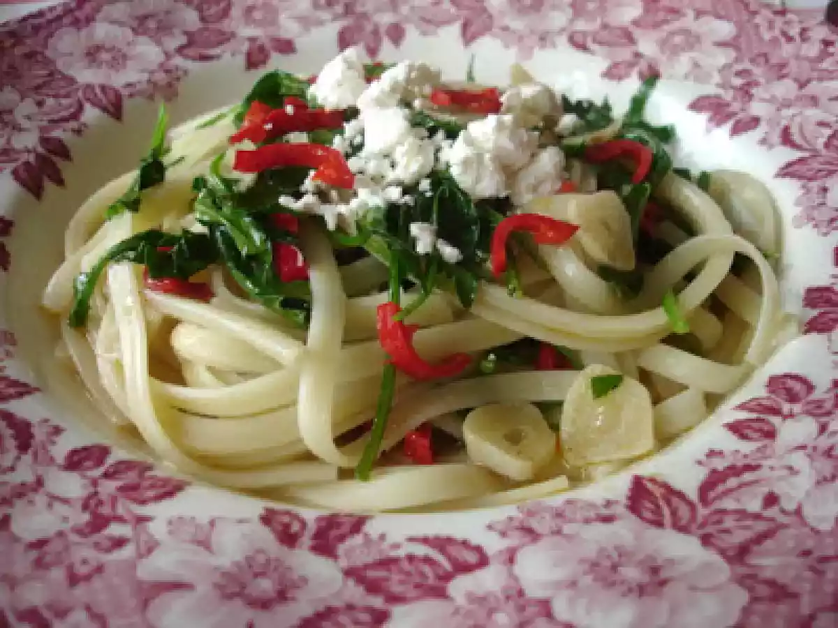 Spaghetti mit Rucola und rotem Chili und ganz ohne Bärlauch