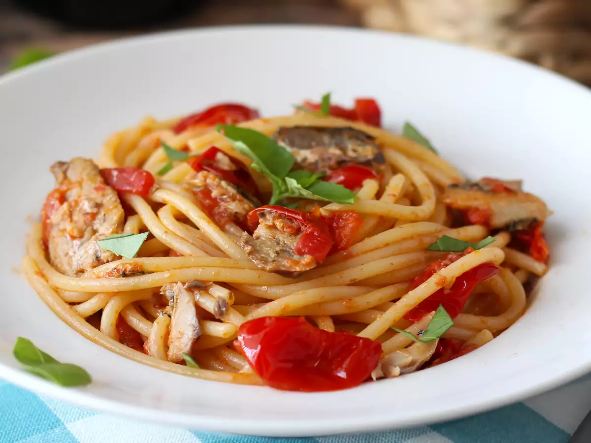Spaghetti mit Sardinen aus der Dose in 15 Minuten - foto 6