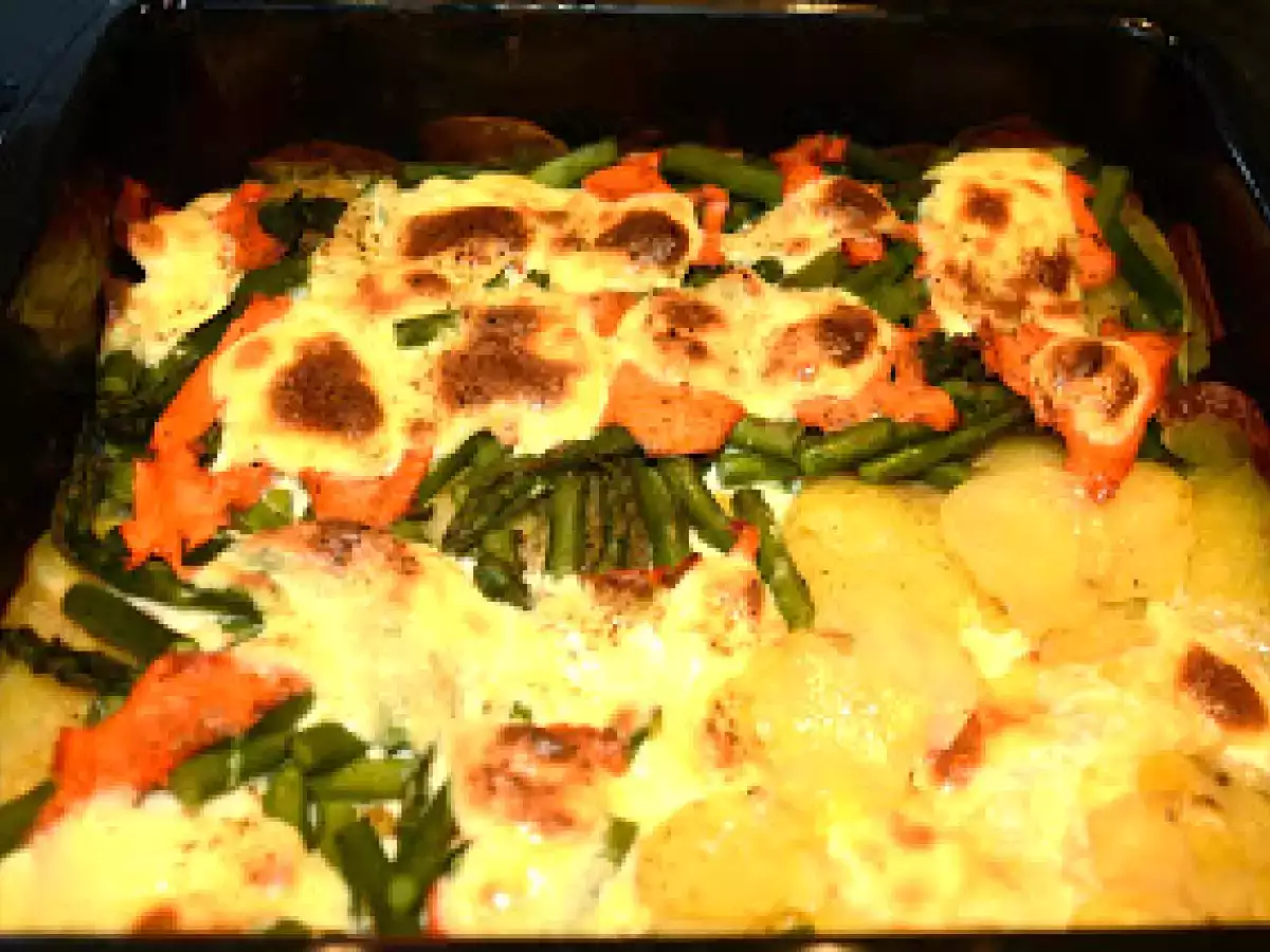 Spargel- Kartoffel- Lachsgratin