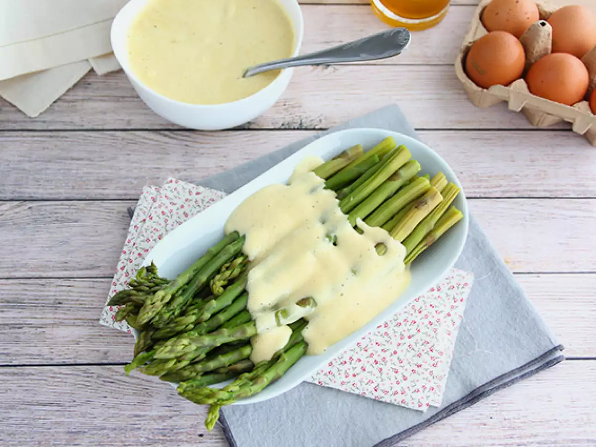 Spargel mit Mousseline-Sauce - foto 2
