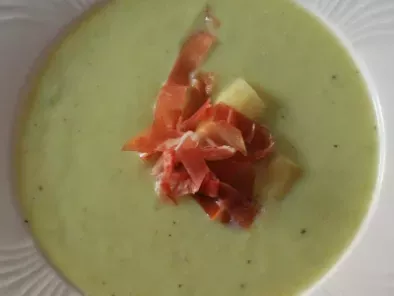Spargel-Zucchini-Suppe
