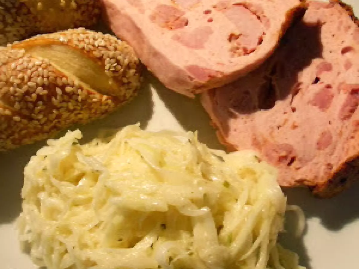 Spießbraten ~ Fleischkäse mit Krautsalat