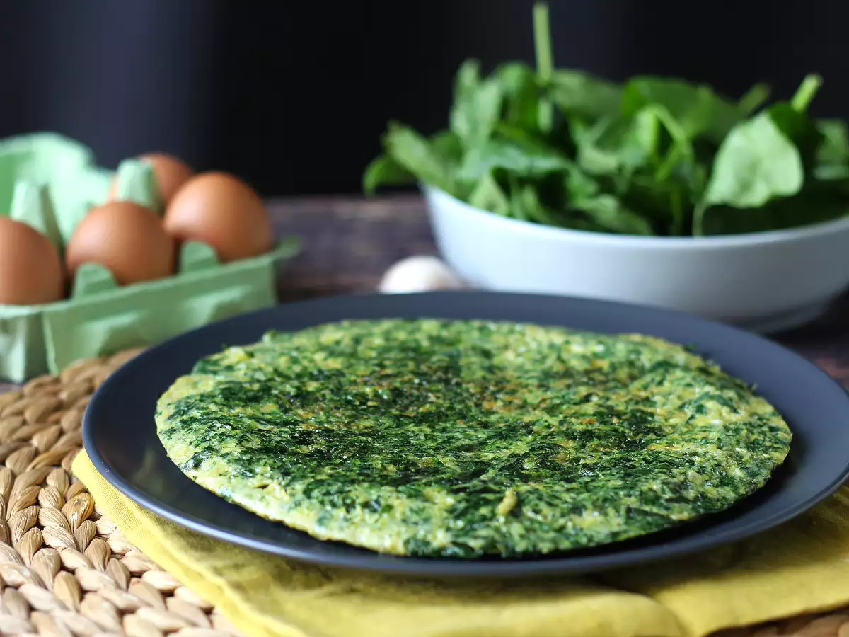 Spinat-Frittata: ein einfaches und leckeres vegetarisches Hauptgericht - foto 3