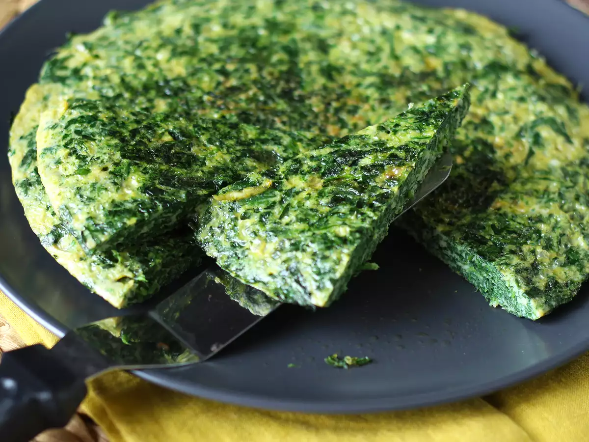 Spinat-Frittata: ein einfaches und leckeres vegetarisches Hauptgericht - foto 4