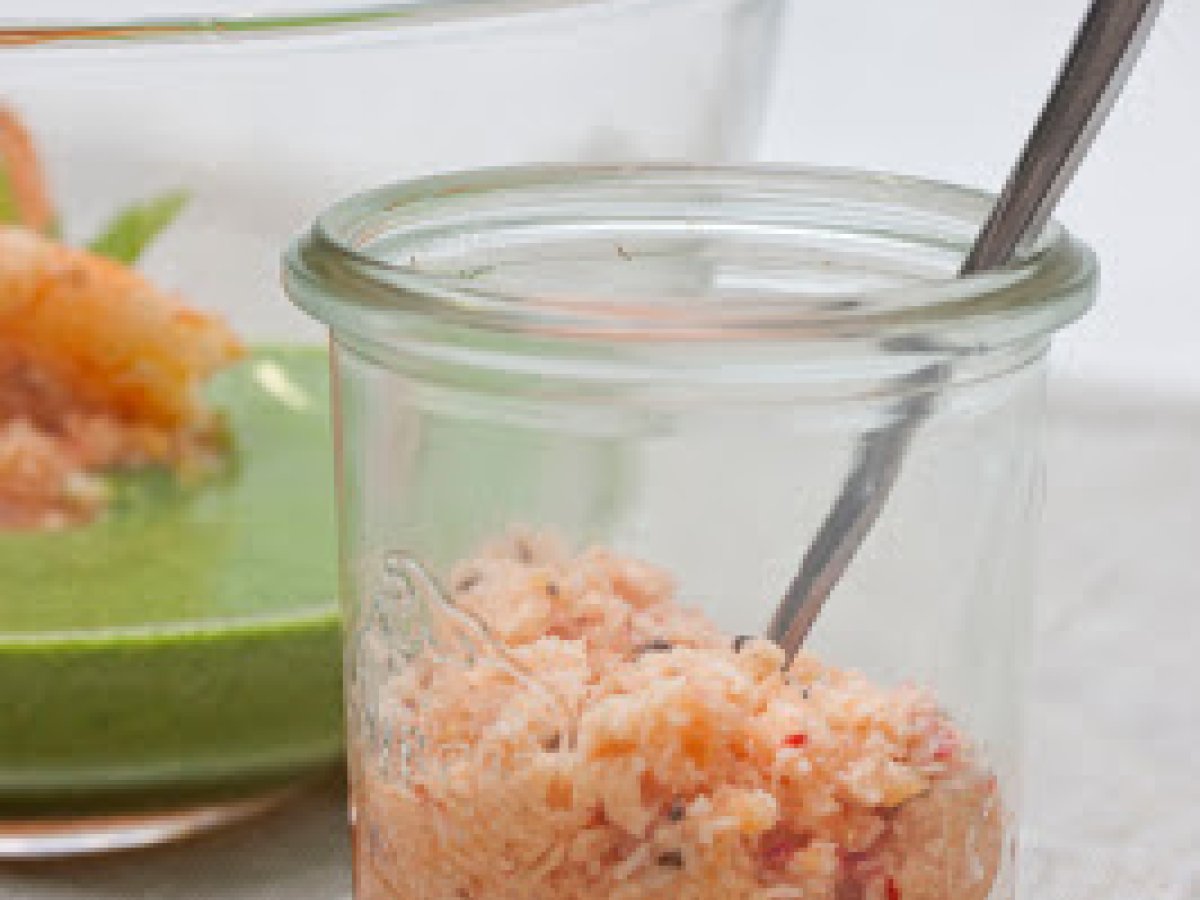 Spinat-kokos-suppe rezept mit paradieskörnern