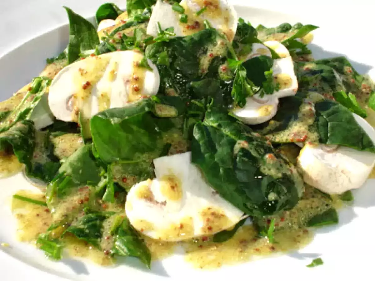 Spinatsalat mit Champignons - foto 2