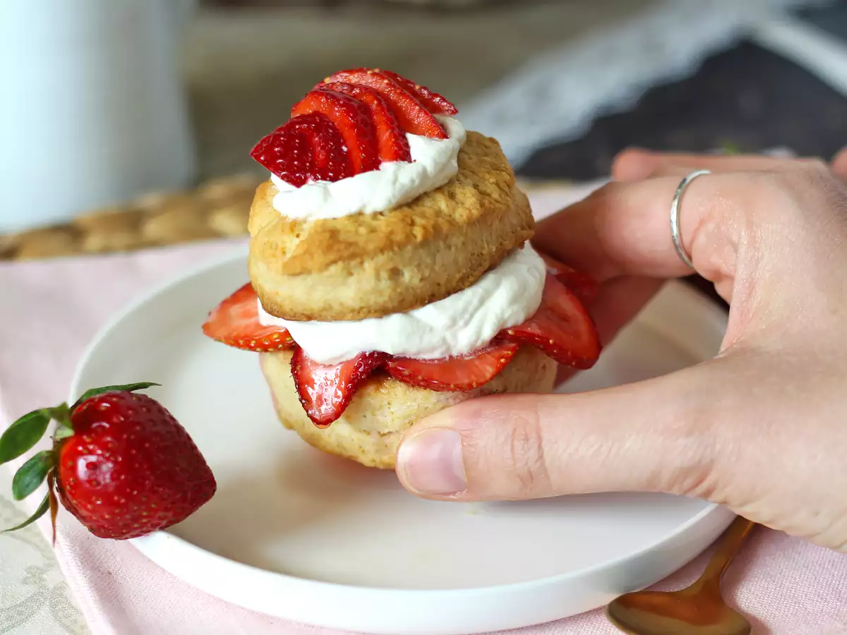 Strawberry Shortcake, der amerikanische Erdbeer-Sahne-Kuchen, der nie versagt - foto 2