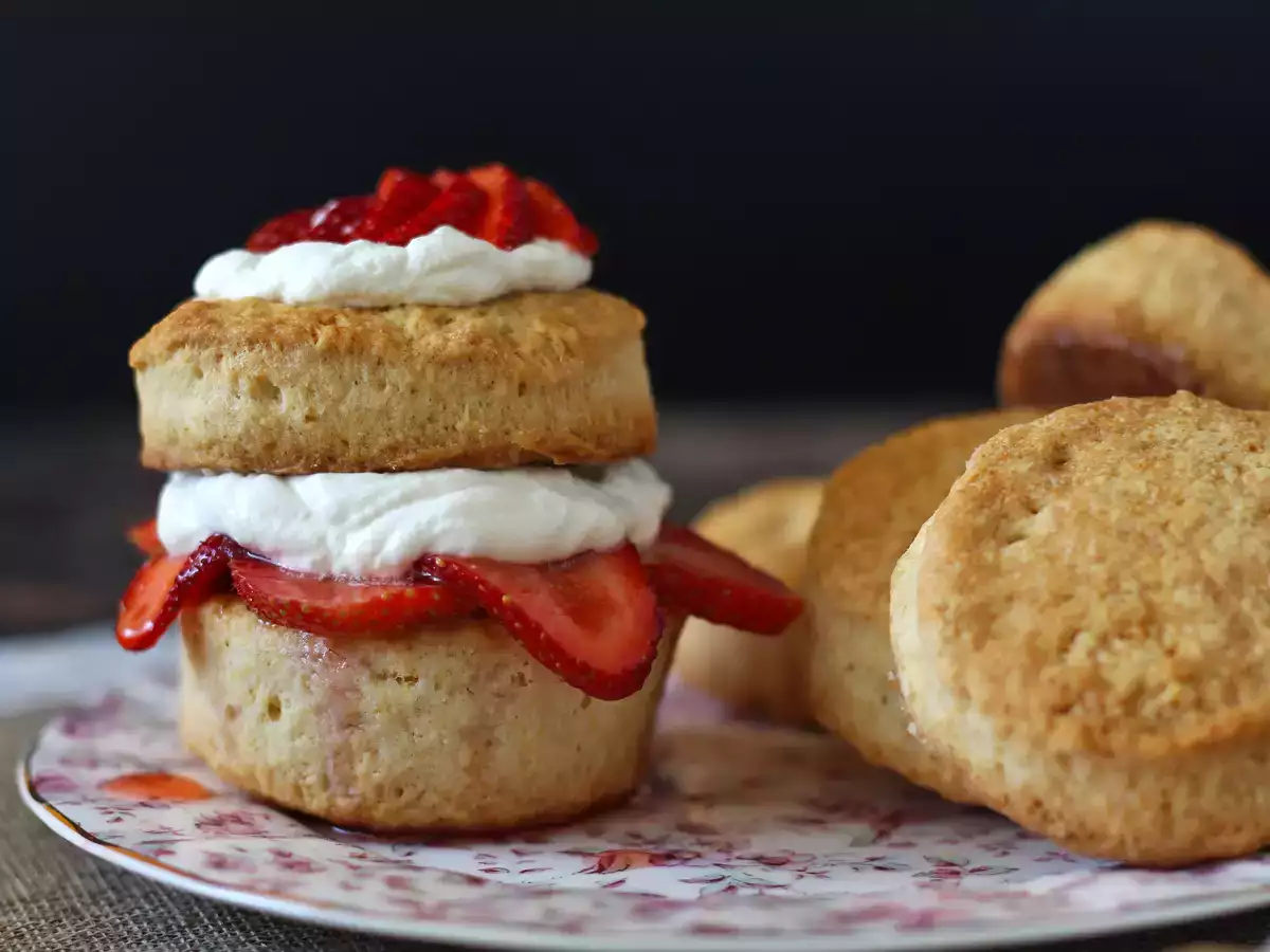 Strawberry Shortcake, der amerikanische Erdbeer-Sahne-Kuchen, der nie versagt - foto 5