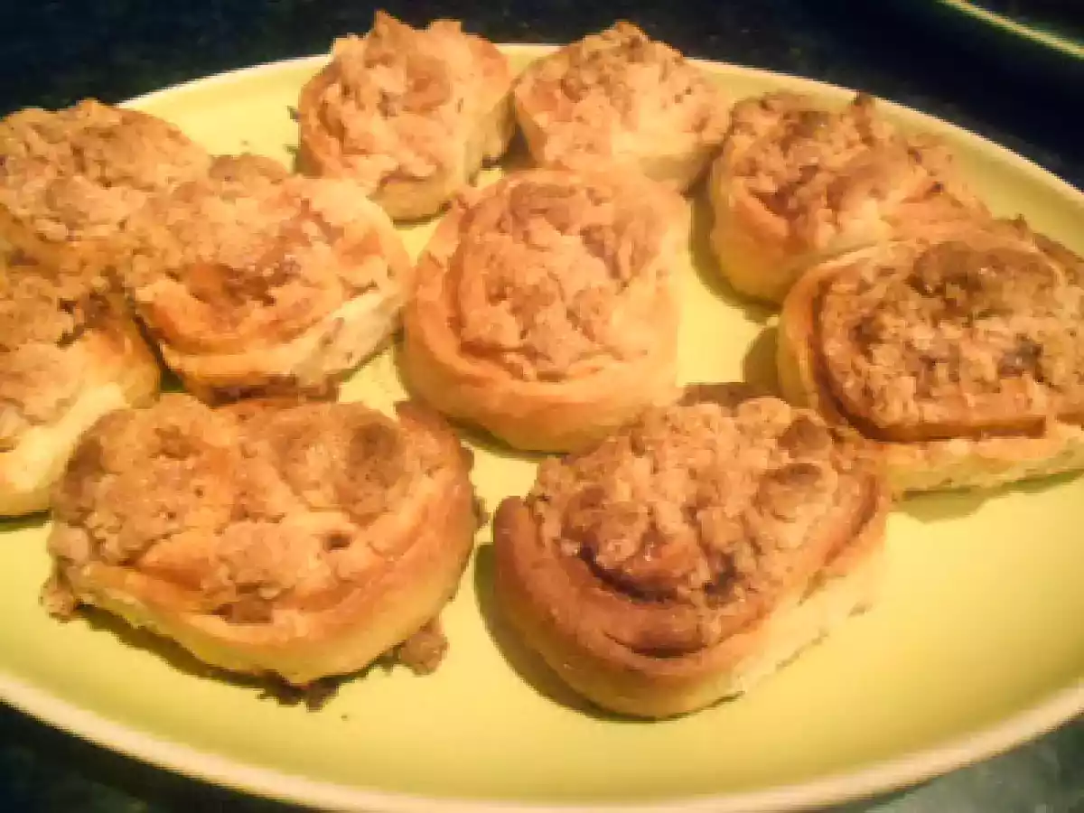 Streusel ~ Zimtschnecken mit Pekannüssen