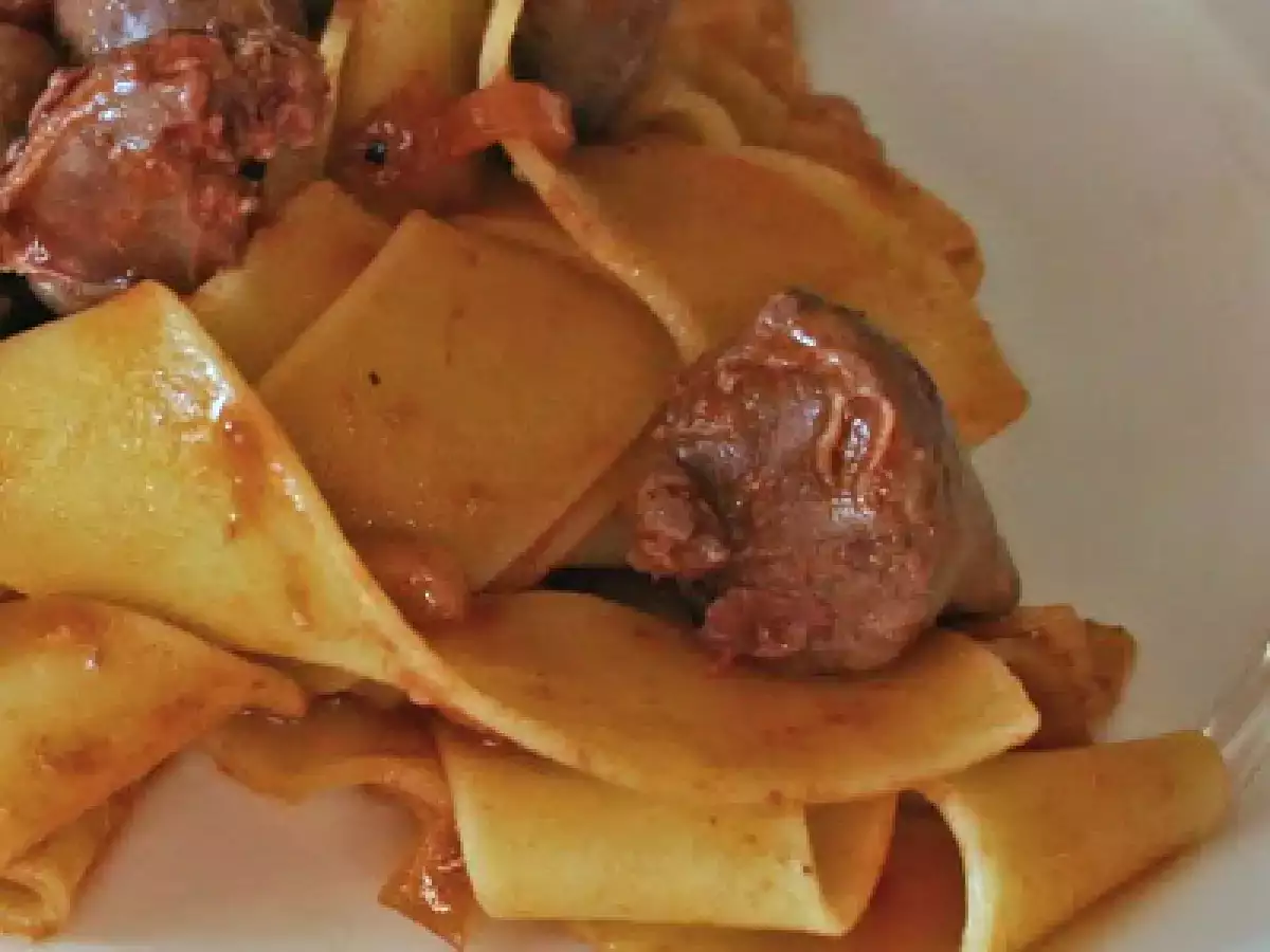 Sugo con fegatini di pollo