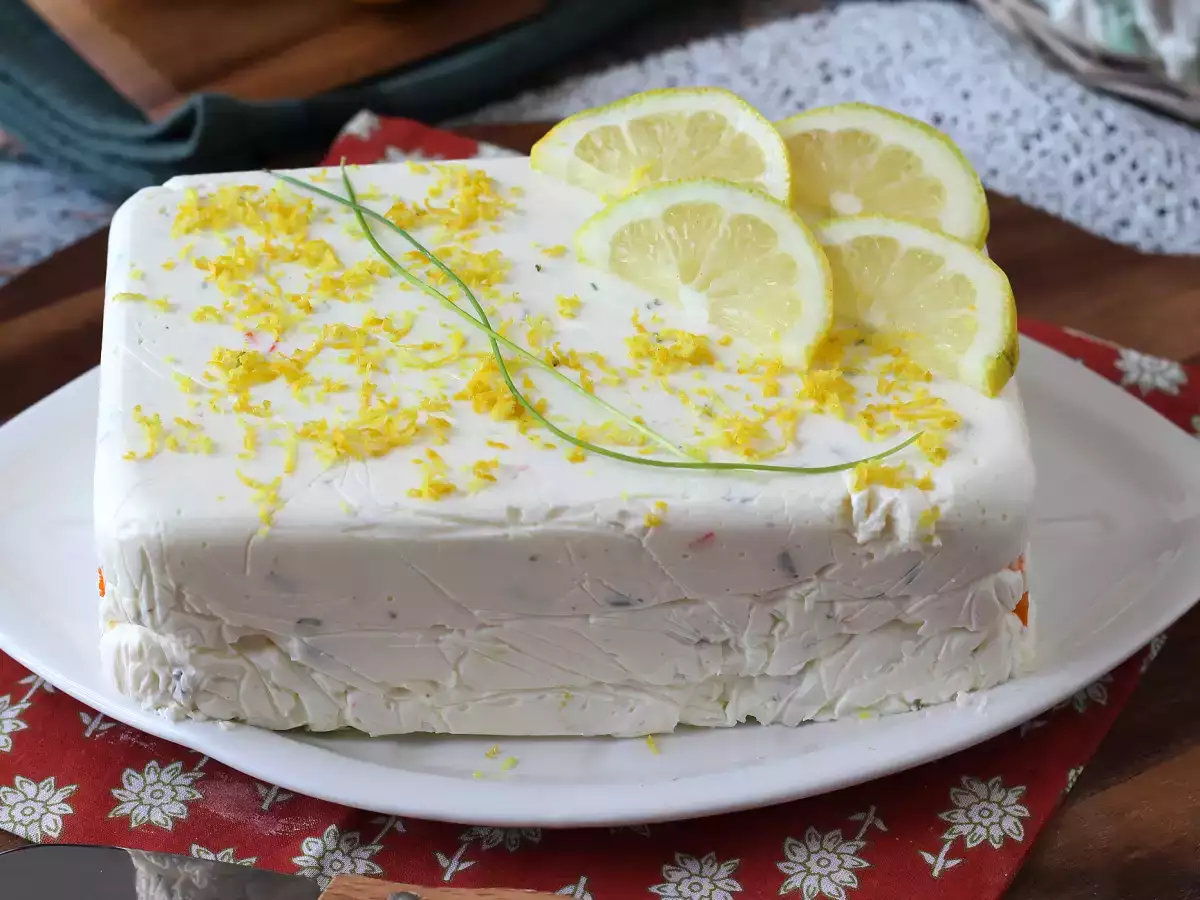 Surimi-Terrine ohne Kochen: eine einfache kalte Vorspeise, perfekt für den Sommer - foto 4