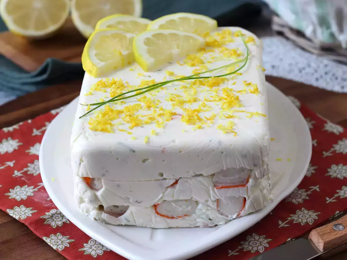 Surimi-Terrine ohne Kochen: eine einfache kalte Vorspeise, perfekt für den Sommer - foto 6
