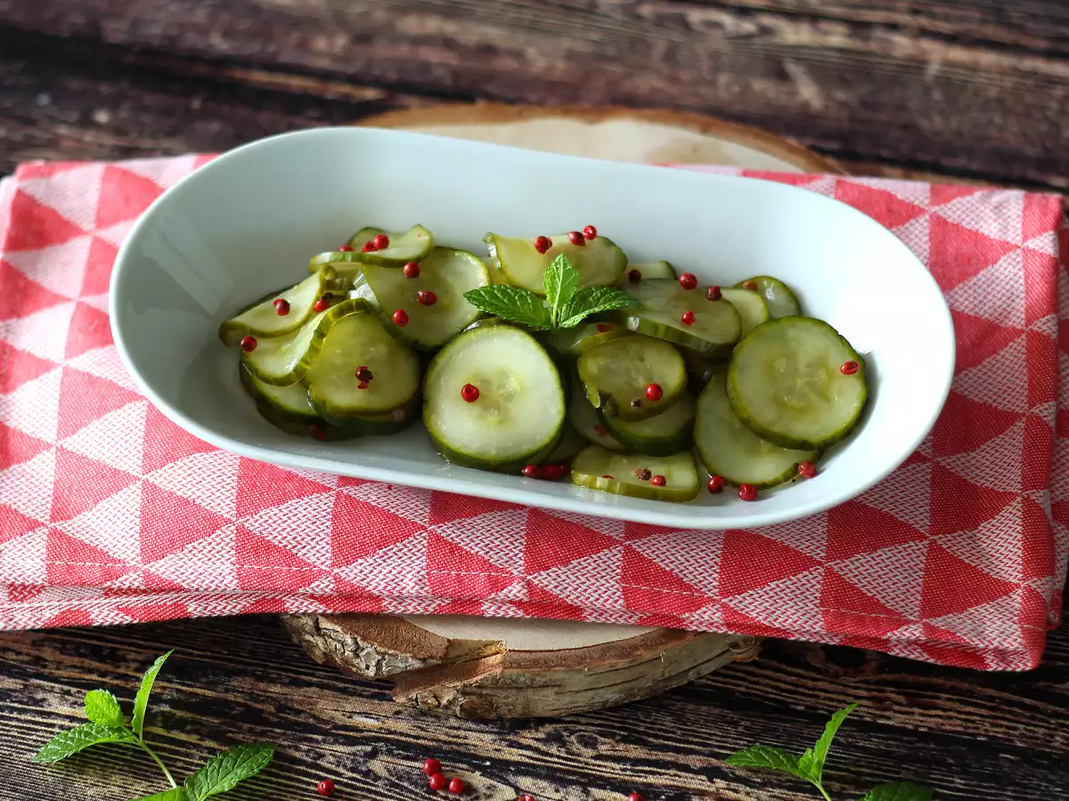 Süß-saure Gurken: eine schnelle und schmackhafte Beilage für den Sommer! - foto 3