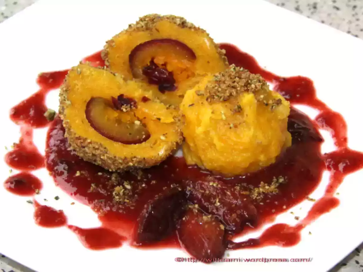 Süße Kürbis-Zwetschgen-Knödel