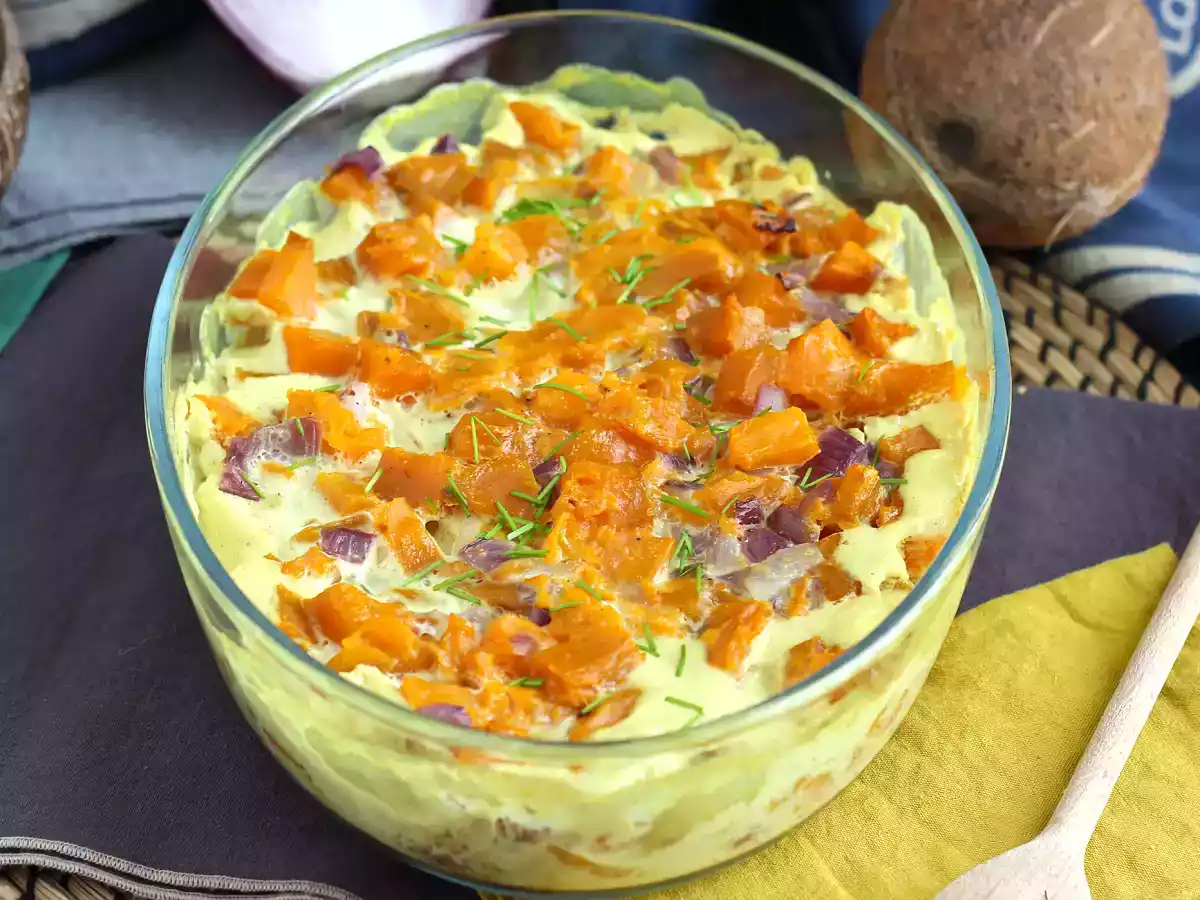 Süßkartoffelgratin, gewürzt mit Kokosmilch und Curry - foto 2