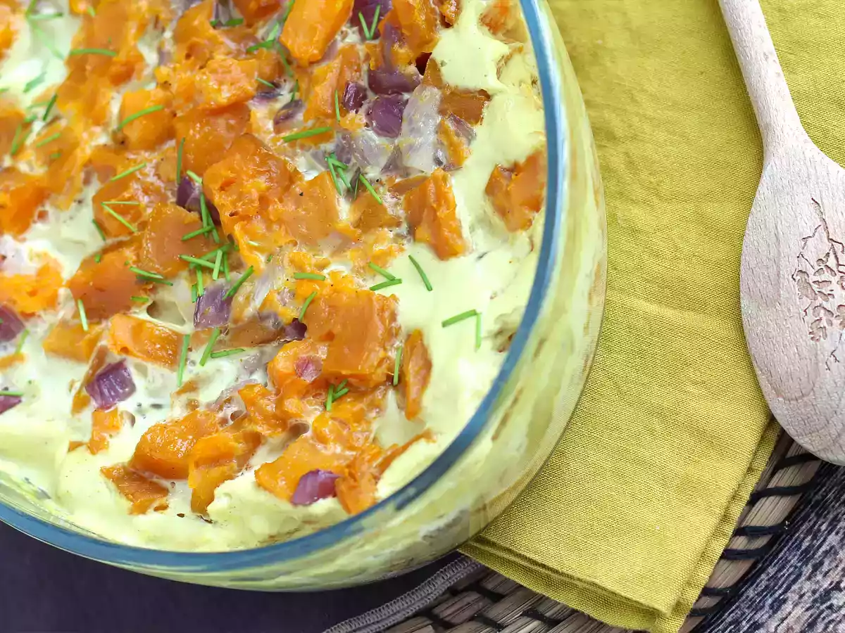 Süßkartoffelgratin, gewürzt mit Kokosmilch und Curry - foto 5