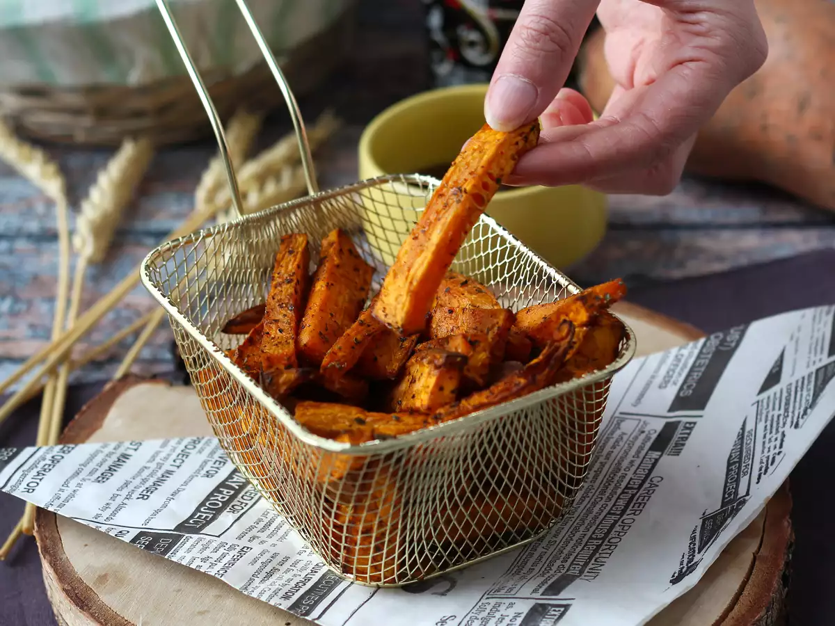 Süßkartoffelpommes aus dem Air Fryer – außen knusprig, innen zart!