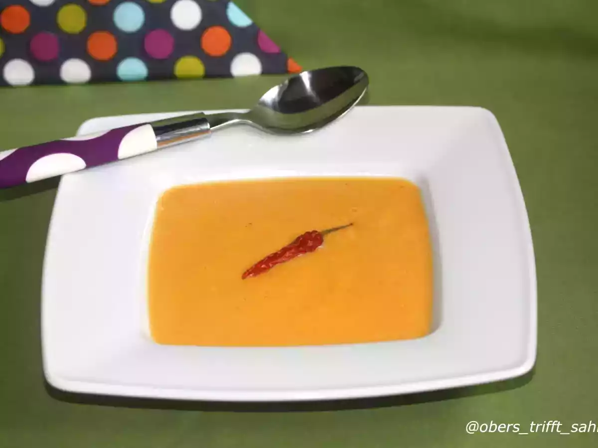 Süßkartoffelsuppe mit Zimt, Chili und Portwein